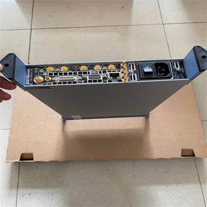 Generador de Señales Rohde Schwarz SGT100A de 1MHz, Modelo Metálico para Procesamiento de Señales Industriales - Product Image 3
