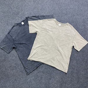 เสื้อยืดทรงโอเวอร์ไซ<span class=keywords><strong>ส</strong></span>์สไ<span class=keywords><strong>ต</strong></span>ล์วินเท<span class=keywords><strong>จ</strong></span>ผ้าฝ้ายสลับเนื้อ 100% ล้าง<span class=keywords><strong>ส</strong></span>ีแบบแอซิดวอช ทรงเรโทร ขอบโค้งมน นุ่ม<span class=keywords><strong>ส</strong></span>บาย พิมพ์โลโก้แบบอเมริกันตาม<span class=keywords><strong>ส</strong></span>ั่ง <span class=keywords><strong>ส</strong></span>ำหรับผู้ชาย - Product Image 3