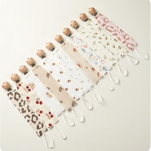 Nuevo y Adorable Soporte <span class=keywords><strong>de</strong></span> Algodón para Chupete <span class=keywords><strong>de</strong></span> Bebé con Diseño <span class=keywords><strong>de</strong></span> Lazo, Cadena para Chupete, Clip Suavizador y Mordedor <span class=keywords><strong>de</strong></span> Ganchillo - Product Image 4