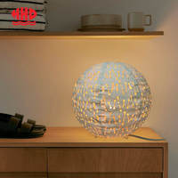 Lanterne solaire LED suspendue imperméable en forme de citrouille Tyvek D30XH28CM Jaune pour jardin, intérieur, table, artisanat en papier