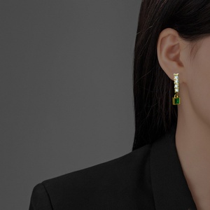 Wholesale F136 <b>Titanium</b> Alloy Electroplated Vintage Zircon <b>Stud</b> Earrings Women's Niche Design Statement Petite - Product Image 4