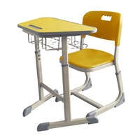 Chaise et table d'étudiant hexagonales pliantes pour combinaison de meubles de salle de classe rondes