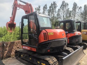 Excavatrices Kubota KX185 d'occasion haute performance, mini-excavatrice sur chenilles de 8 tonnes, moteur EPA, fabrication japonaise, certifiée CE - Product Image 4