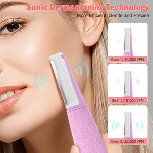 Herramienta Eléctrica de Dermaplaning, Recortadora de Cejas, Depiladora, Exfoliante Facial, Afeitadora Facial para Mujer con Cuchillas de Repuesto - Product Image 3