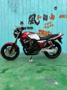 จินจิลา รถมอเตอร์ไซค์สปอร์ตแบบไดแคสต์โลหะย้อนยุค รุ่น CB1300SF <span class=keywords><strong>Super</strong></span> <span class=keywords><strong>Four</strong></span> ขนาด 1/12 ความจุ <span class=keywords><strong>400</strong></span>-600 ซีซี พร้อมมอเตอร์แบบแปรงถ่าน ของเล่นพลาสติกจำลองความเร็วสูงสุด - Product Image 4