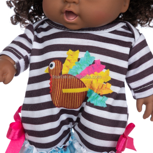 DEAR BEI Q8-051 Poupée Reborn Bébé Princesse Noire en Vinyle Souple de 8 Pouces avec Cheveux Bouclés Lumineux, Jouet Très Mignon et Réaliste - Product Image 5