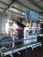 Machine d'emballage semi-automatique pour granulés de tourbe, 20 kg, 25 kg, 50 kg, machine d'emballage pour granulés d'engrais organique pour la plantation