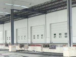 Porte coulissante industrielle automatique à vente chaude, porte à enroulement vertical en alliage d'aluminium, porte de garage extérieure - Product Image 1