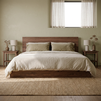 Lit plateforme moderne couleur noyer avec rangement, sommier à lattes en bois et tiroirs de rangement pour chambre à coucher