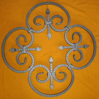Accessoires de portail décoratifs à bas prix, rosette en fer forgé ornementale pour portail