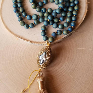 Collar Mala de Meditación con Druzy Natural y Borla Larga, Hecho a Mano, para la Felicidad - Product Image 1