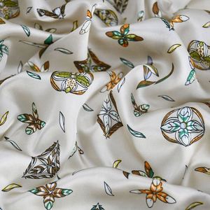 Retro Fashionable Polyester <b>Silk</b> Bandana <b>Scarf</b> for Women Screen Printed Custom Logo <b>Square</b> <b>Scarves</b> of 70*70cm - Product Image 1