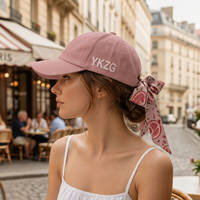 Casquette de baseball unisexe rose en tissu Oxford Dobby 5 panneaux 100 % coton avec logo personnalisé, ruban floral en forme de feuille et nœud papillon pour l'été et les vacances à la plage