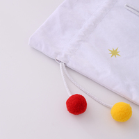 Weihnachtsgeschenk-Sack Rot-Weiß Samt Kordelzug Pompon Weihnachtsmann-Sack Große Geschenktasche Sternenmuster für Feiertagsgeschenke