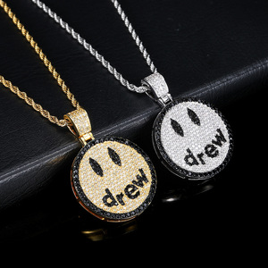 Colgante Hip Hop Drew Smile Personalizado, Chapado en Oro, Engaste de Puntas, Plata 925, Moissanita, Joyería Fina Brillante - Product Image 1