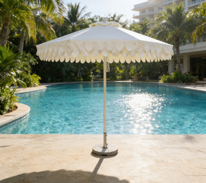 Sombrilla Octogonal Blanca de 9 Pies con Flecos Dobles Festoneados para <span class=keywords><strong>Patio</strong></span>, Terraza o Jardín - Product Image 1