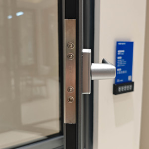 Ventanas Abatibles de Aleación de Aluminio de Eficiencia Energética Estándar Deioux, Venta al por Mayor para Hogares Residenciales y Comerciales Modernos - Product Image 4