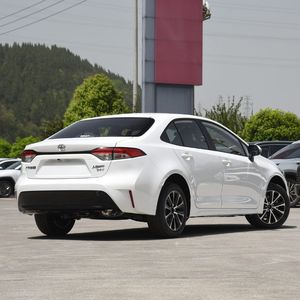 Design classique 2024 Toyotas Levin 1.8L PHEV 4 portes 5 places berline <span class=keywords><strong>voiture</strong></span> bien entretenue essence <span class=keywords><strong>hybride</strong></span> <span class=keywords><strong>voiture</strong></span> d'<span class=keywords><strong>occasion</strong></span> - Product Image 3