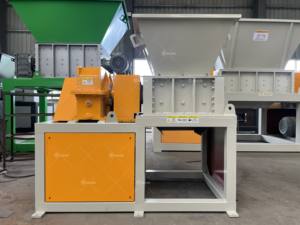 Déchets recyclés PP HDPE Tube forfaitaire Chaise Bureau Profil Réutilisation Rectifieuse Broyeur Déchiqueteuse - Product Image 6