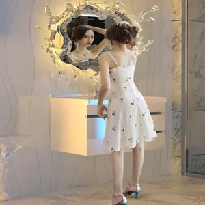 Specchio cosmetico a LED luci di visualizzazione di bellezza alla lavanda Droplet d'acqua dimmerabile specchi da parete in cristallo classico Poukim