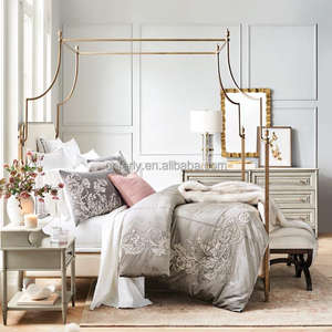 Ferly Hot Sale 2024 Britse Stijl Indoor Metalen Frame Meubels Slaapkamer Ijzeren Frame Gestoffeerd Queen & King Size Hemelbed - Product Image 4