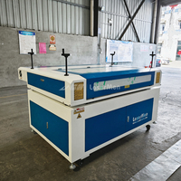 Graveur laser CO2 haute vitesse de type split 150W pour céramique, bambou, cadeaux et objets d'art, avec conception de démontage et de transport facilitant le travail