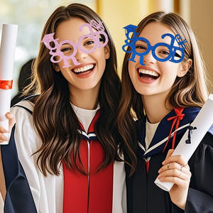 Lunettes <span class=keywords><strong>de</strong></span> fête à thème <span class=keywords><strong>de</strong></span> la saison des diplômes, monture amusante avec lettres GRAD, pour photos <span class=keywords><strong>de</strong></span> cérémonie <span class=keywords><strong>de</strong></span> remise des diplômes, durables et réutilisables, directement <span class=keywords><strong>de</strong></span> l'usine - Product Image 3