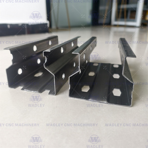 Máquina de perfilado de rodillos para estanterías de almacenamiento, máquina de fabricación de pilares verticales, máquina de perfilado de rodillos para columnas de estanterías y vigas de caja - Product Image 6