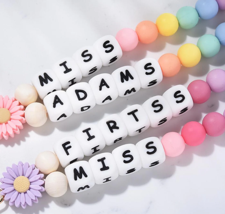 Boho Style Cute Design Smile Beads Custom Words Long Lanyard Keychain With Card Hold Badge Gifts for Teacher 2025 Image 4