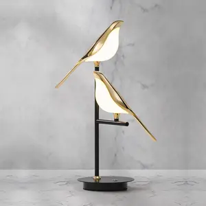 新的最畅销酒店照明创意金属鸟台灯用于家庭装饰