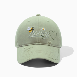 หมวกเบสบอลเนื้อนุ่มพร้อมลายปักผึ้งและดอกไม้ หมวกลำลองแบบปรับได้ - Product Image 1