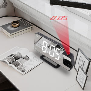 <span class=keywords><strong>Radio</strong></span> reloj con proyección LED Reloj de pared digital Función de alarma Diseño moderno para uso doméstico y de oficina - Product Image 1
