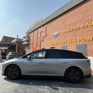 Élégant SUV Li Auto L6 2025 Nouveau Modèle Hybride AWD Conduite à Gauche Intérieur Luxe Confort Démarrage Sans Clé Violet - Product Image 3