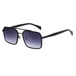 Nouvelles lunettes de soleil carrées pour hommes, protection UV400, verres PC, monture noire, couleur gris doré, style haut de gamme - Product Image 3