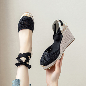 Sandales <span class=keywords><strong>compensées</strong></span> légères antidérapantes pour femmes, style <span class=keywords><strong>espadrilles</strong></span> en jute, <span class=keywords><strong>à</strong></span> lacets et bout fermé - Product Image 4