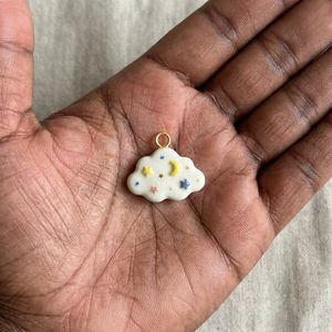 Colgantes y dijes esmaltados con diseños de animales y frutas: zorro, limón, fresa, oso, hongo, y otros motivos bonitos - Product Image 3