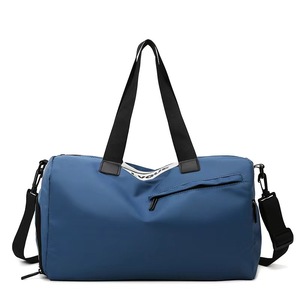 Sac de sport grande capacité tendance avec logo personnalisé, en tissu Oxford uni, sac de voyage et de sport avec sangle réglable et fermeture éclair - Product Image 4