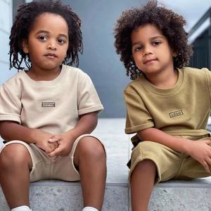 Vente en gros de vêtements pour enfants ensemble d'été décontracté en coton pour tout-petits garçons ensembles de vêtements t-shirt et <span class=keywords><strong>short</strong></span> de jogging 2 pièces - Product Image 1