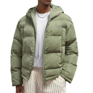 Chaqueta de Hombre Acolchada, Negra, Alta, de Tela, con Forro Térmico, Estilo Softshell, Proveedor OEM - Product Image 3