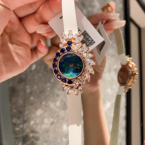 Reloj de pulsera automático de lujo con esfera de diamante de cristal de zafiro de 26mm estilo correa de cuero de cuarzo de acero inoxidable - Product Image 2