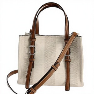 Bolsos de Mano de PU Personalizados Directo de Fábrica para Mujer, Bolsos de Moda, Bolsos de Compras para Dama con Forro de Nailon, Cierre de Cremallera Simple y Cadenas, OEM - Product Image 2