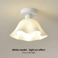 Luminaire LED floral moderne et minimaliste en PVC à montage en surface pour couloir d'entrée, avec changement de couleur tricolore pour entrée et balcon