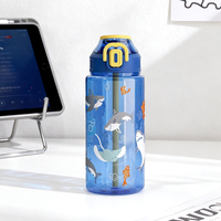 Bouteille d'eau à paille pour enfants 600 ml, moulage personnalisé, MOQ 10 000 pièces, conception privée, développement OEM ODM pour grands projets de marques