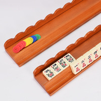 Supports de Mahjong en Bois de 17 Pouces, 2-en-1, avec Règle de Marquage et Poussoir à Design Ondulé, Supports et Poussoirs de Mahjong Américains