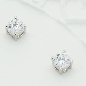 Boucles d'oreilles clous en or 14K certifiées IGI/GIA, solitaire diamant de laboratoire rond, style simple et minimaliste, avec fermoir à vis, idéales pour un cadeau - Product Image 4