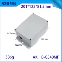 Boîtier étanche IP65 personnalisé SZOMK en polycarbonate pour PC, boîte de jonction en plastique avec brides pour contrôle industriel IoT