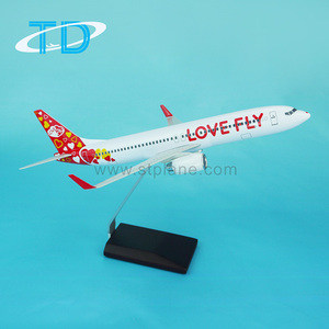 Modello di Aereo Realistico Love <span class=keywords><strong>Fly</strong></span> B737-800 in Resina Statica Scala 1/150 27cm Personalizzato e Fatto a Mano - Product Image 2