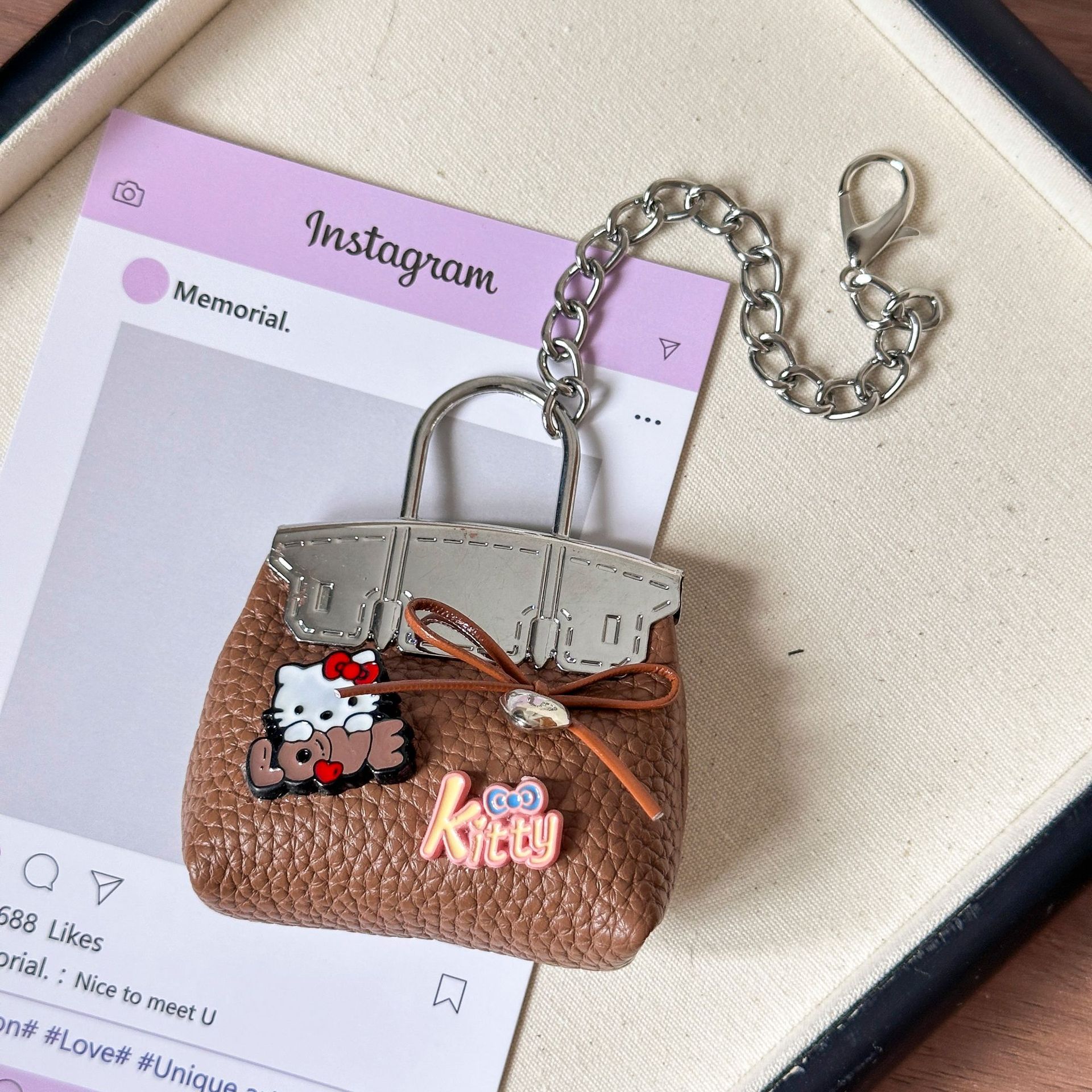 pendentif chat marron