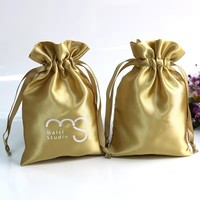 Pochette en soie de luxe pour perruque, sac à cordon en satin noir doux avec logo de marque imprimé pour emballage de extensions capillaires et vêtements
