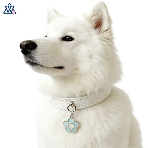 Collier pour animaux de compagnie à fleurs, en cuir PU souple, réglable, pour petits chiens et chats, avec pendentif, charme fleur verte - Product Image 4
